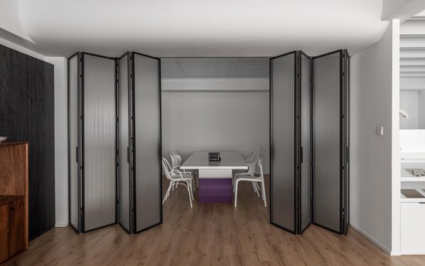 辦公室裝飾設(shè)計(jì)打造的設(shè)計(jì)事務(wù)所